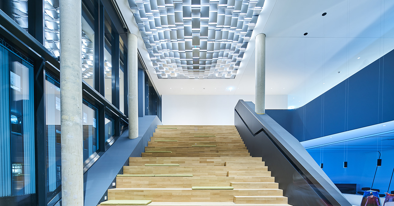 FOTO 3 TRI 181210 Koeln 0127