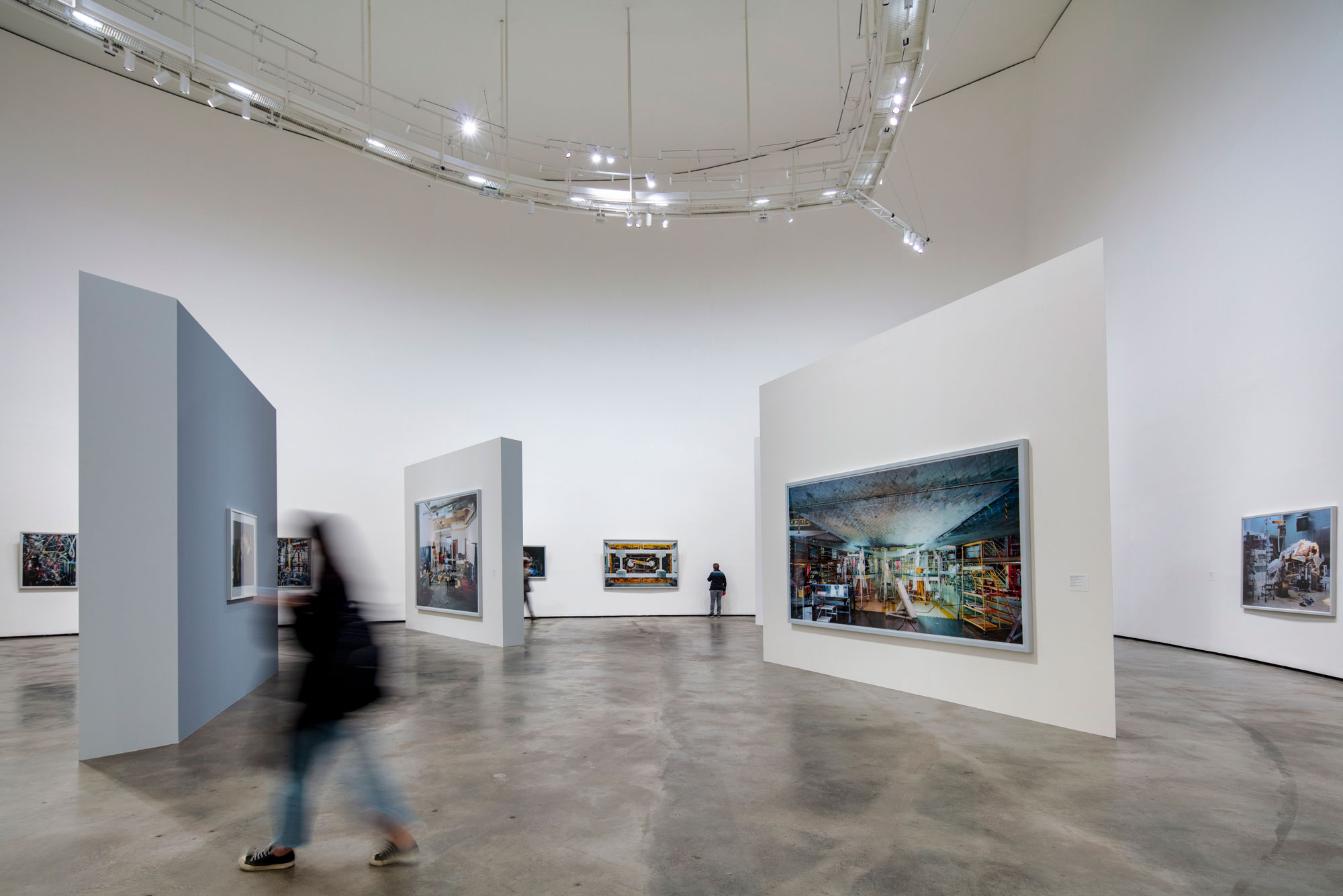 AR Zumtobel Guggenheim Bilbao 02 2nd Floor 001