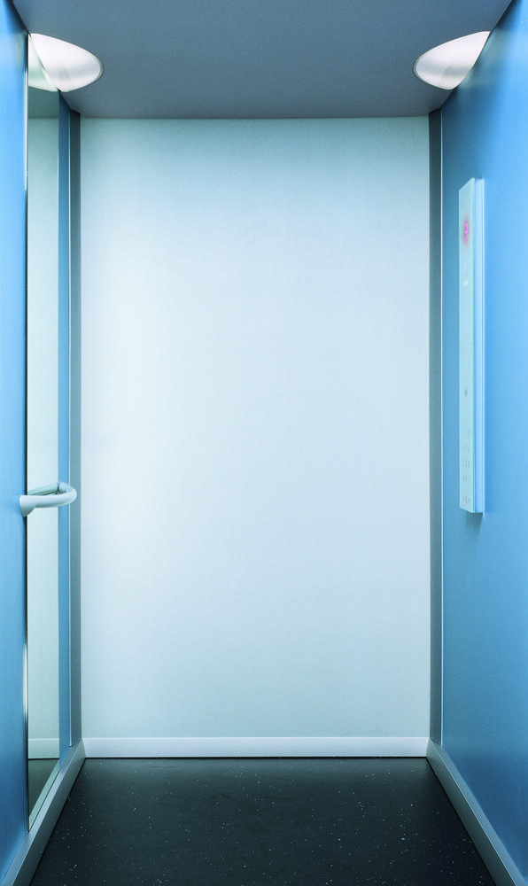 El mantenimiento preventivo y correctivo de ascensores y escaleras mecánicas esencial para garantizar la seguridad