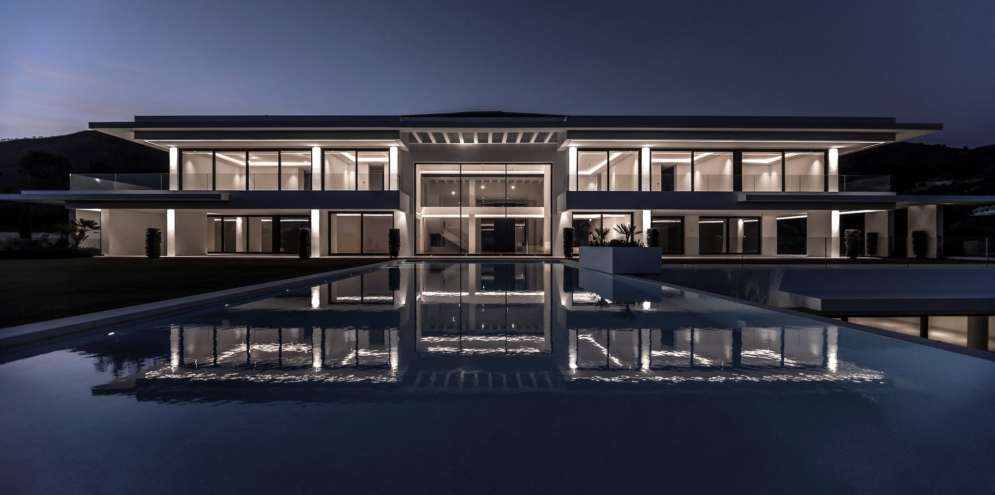 ARK Architects es una firma arquitectónica internacional especializada en el diseño y la construcción de residencias de alto standing 1 Villa Ibiza