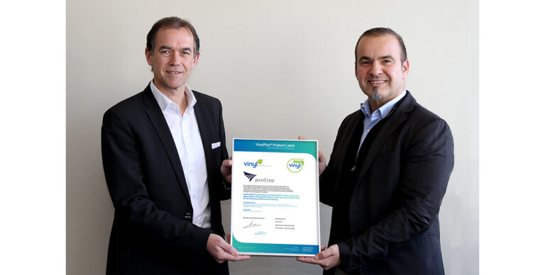 Noticias 23 VinylPlus Foto Urkunde Schaefer Amling