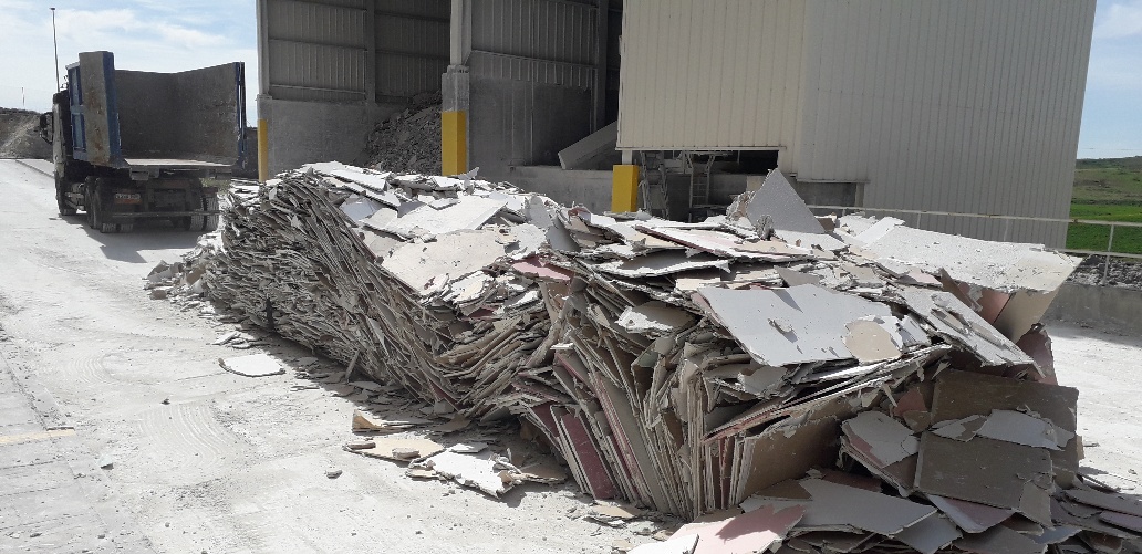 Campus Acciona, un proyecto de edificación sostenible con el servicio de Reciclaje #PYL de Saint-Gobain Placo 2 20200310 Descarga Cont.Perfox.Ed.Pedreña