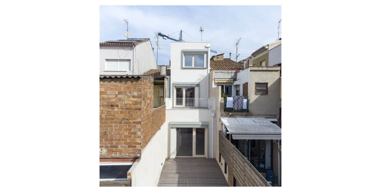 1 house habitat sabadell fachada