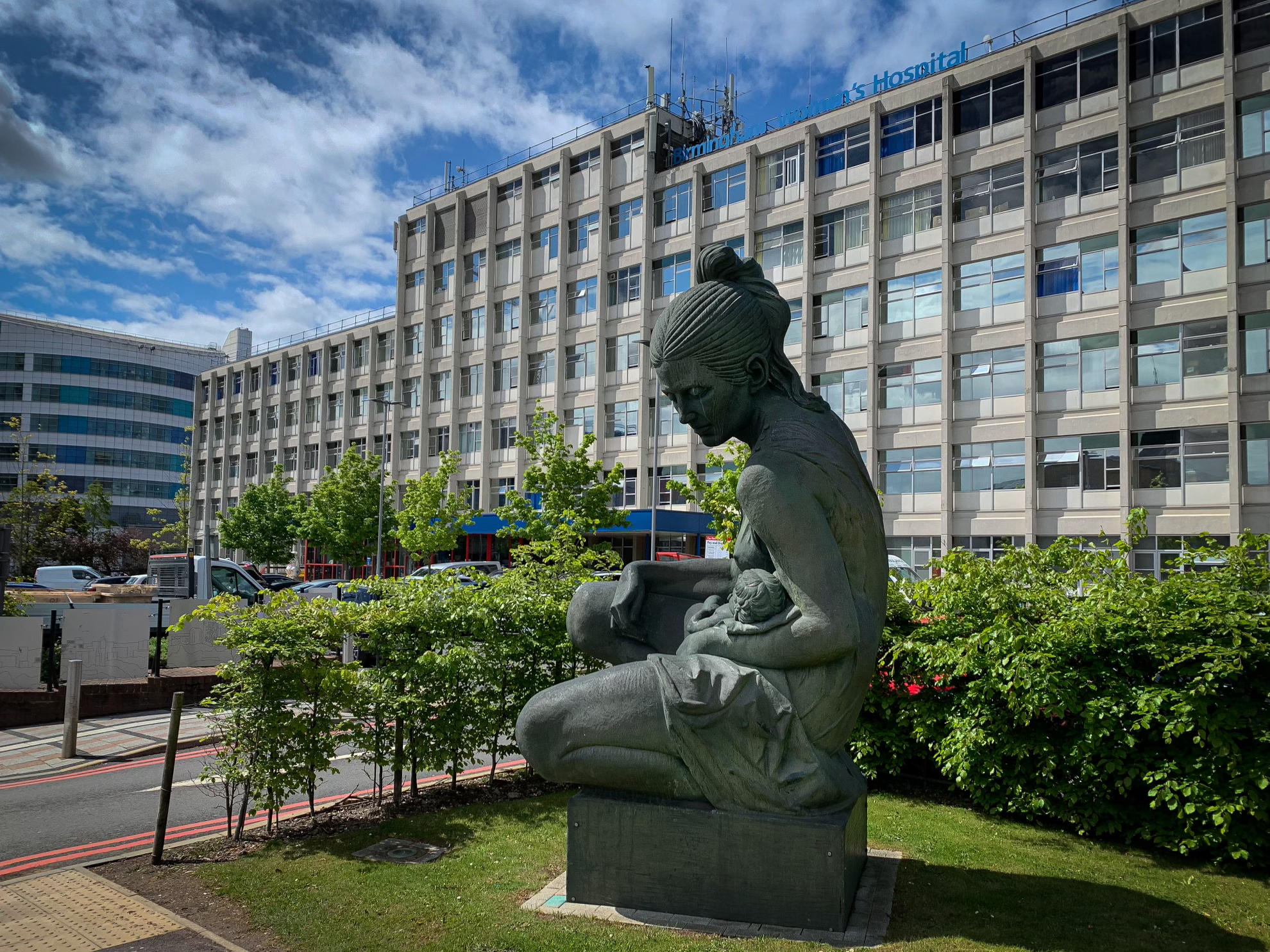 Los Hospitales Women and Children de Birmingham implementan EcoStruxure™ IT Expert para asegurar la resiliencia de su infraestructura IT 1 22 julio