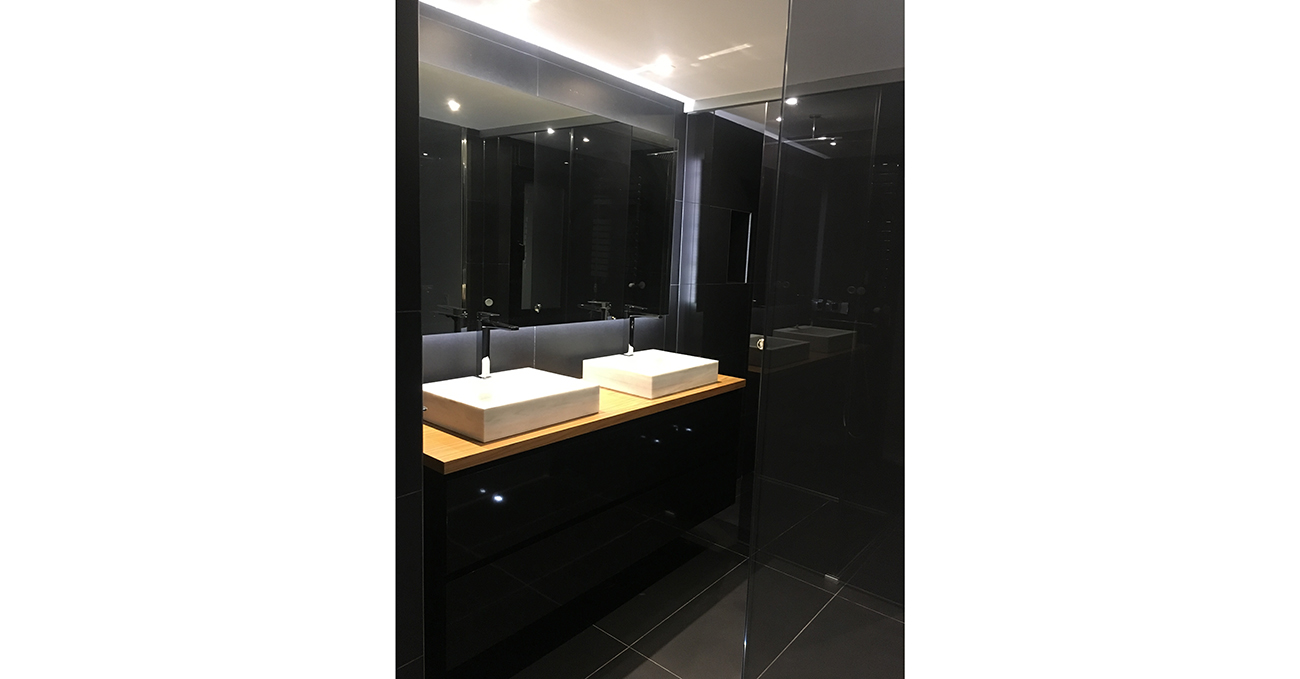 VIVIENDA EN LA MORALEJA, DUPLEX BAJO CON JARDÍN 1 Foto 18 1 20 18 08 08