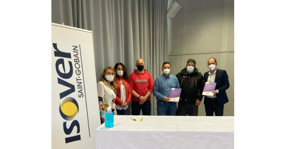 Saint-Gobain ISOVER muestra su compromiso con la diversidad de género en su Plan de Igualdad 2022-2025 1 Foto de la presentacion