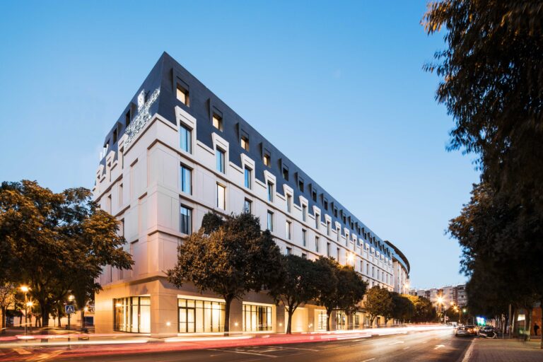 HOTEL GIRALDA CENTER