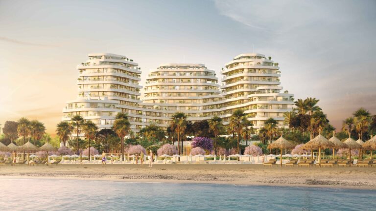Fachada al mar del proyecto Termica Beach que impulsan GINKGO y AEDAS Homes en Malaga capital