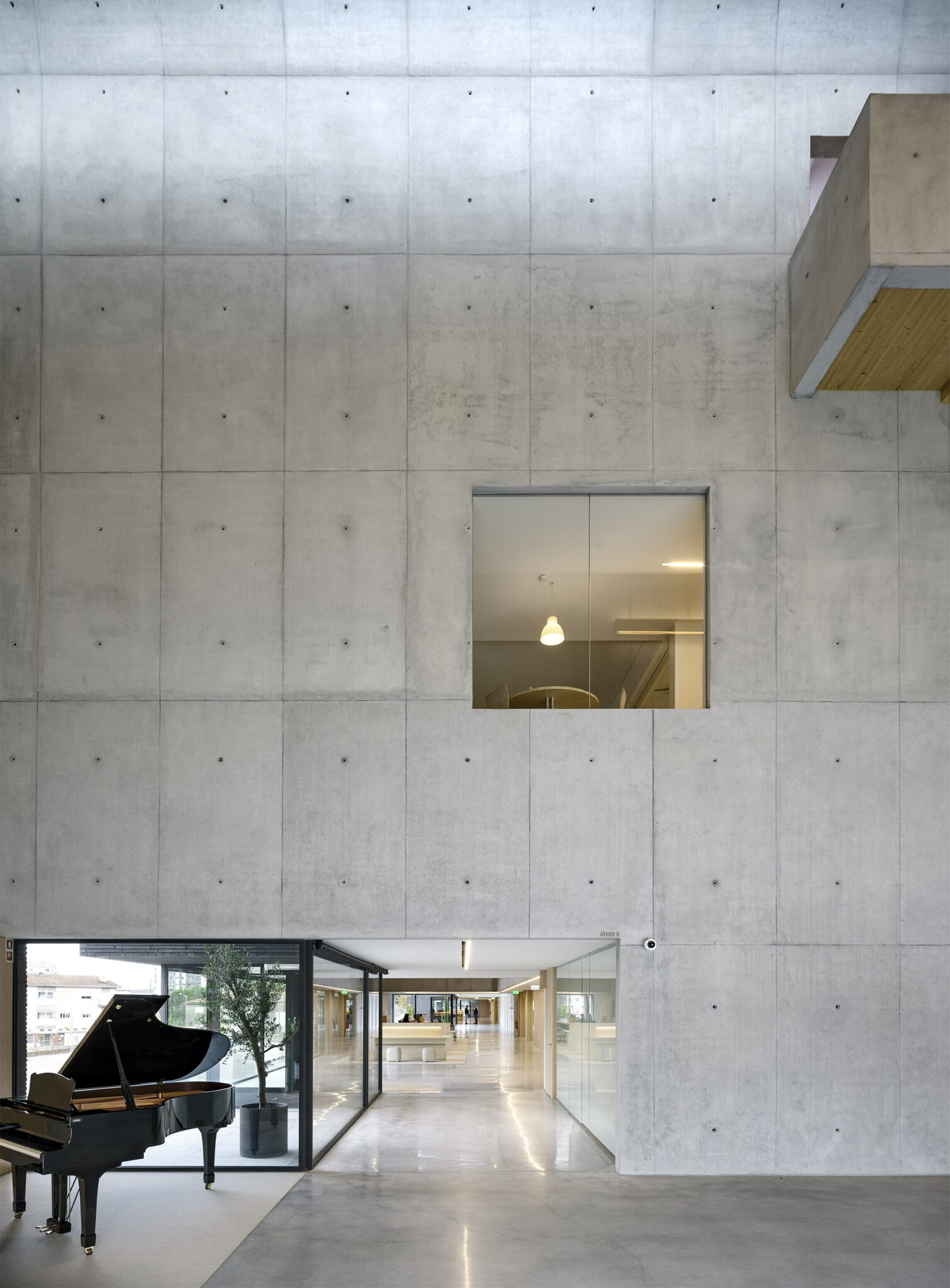 NOARQ transforma una antigua industria alimentaria en el nuevo Ayuntamiento de Trofa