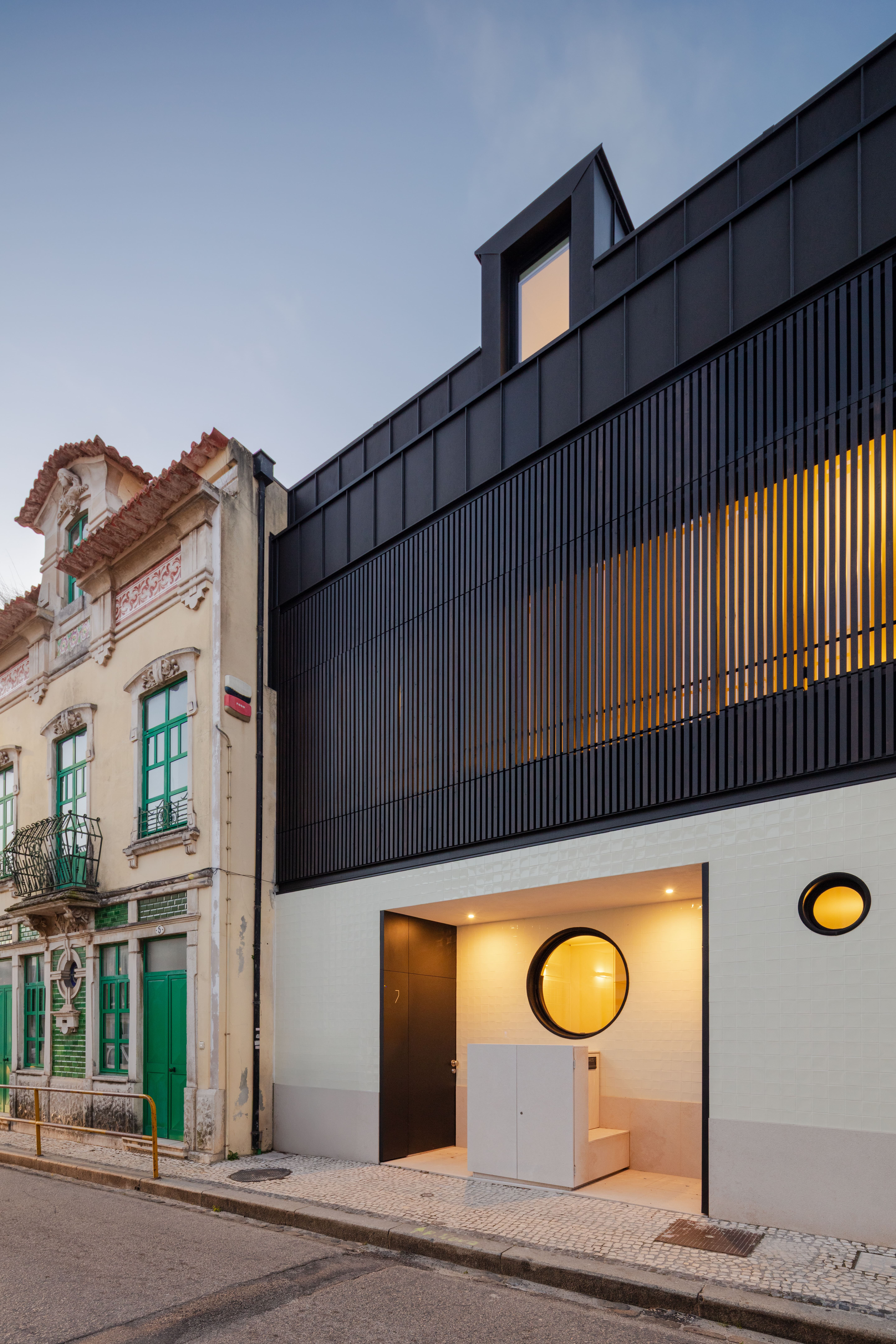 Tiago do Vale Arquitectos assinam a Casa de Sá em Aveiro